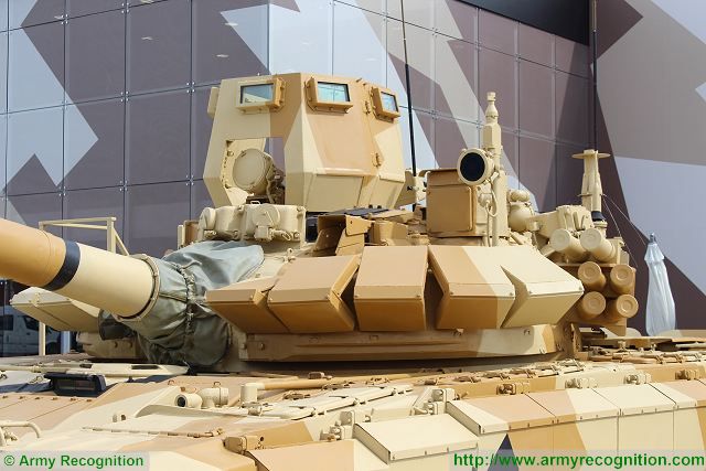 T-72_MBT_with_urban_warfare_package_kit_Uralvagonzavod_KADEX_2016_Astana_Kazakhstan_003.jpg