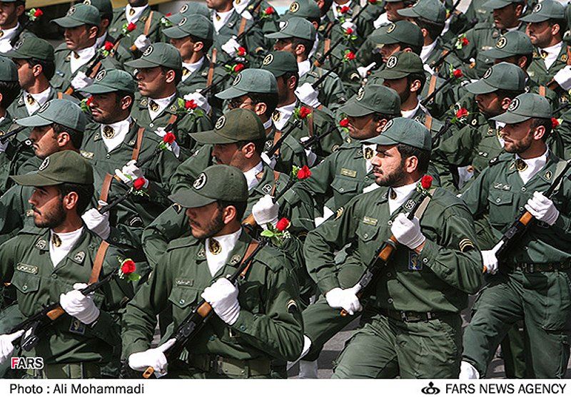 Soldiers_military_combat_field_dress_uniforms_Iran_Iranian_army_007.jpg