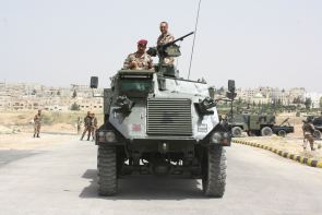 Saxon_KADDB_wheeled_armoured_vehicle_personnel_carrier_Jordan_Jordanian_army_front_side_view_001.jpg