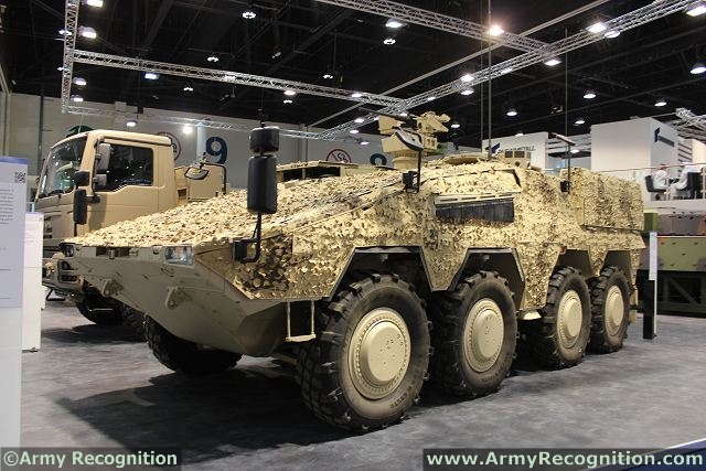 Boxer_command_post_8x8_armoured_vehicle_Rheinmetall_IDEX_2013_defence_exhibition_Abu_Dhabi_640_001.jpg