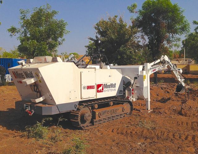 MineWolf_Systems_have_supplied_MW240_mine_clearing_device_to_MINUSMA_in_Mali_640_002.jpg