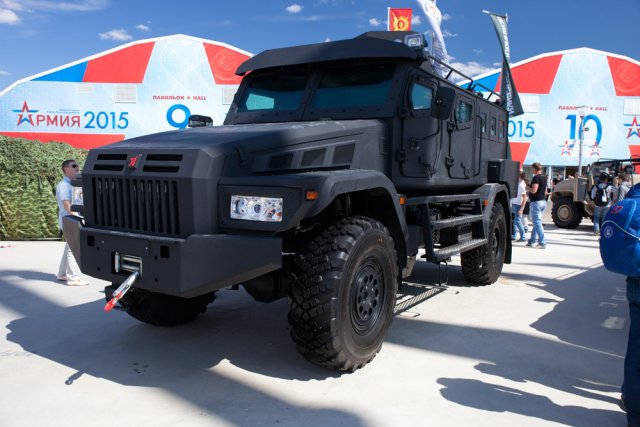 The_Russian_Company_Asteys_Unveiled_Modernized_Armored_Vehicle_Patrol-A_during_Army_2015_640_001.jpg