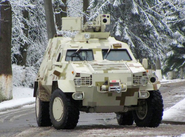 Ukraine_armed_forces_to_receive_ten_new%20_Dozor_B_4x4%20_armored_personnel_carriers_by_2015_end_640_001.jpg