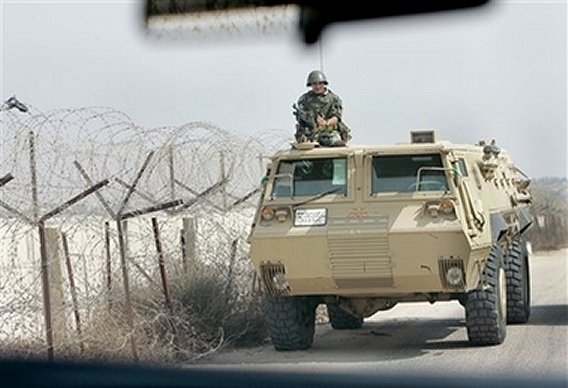 Egyptian_army_Fhad_armoured_news_010807_002.jpg
