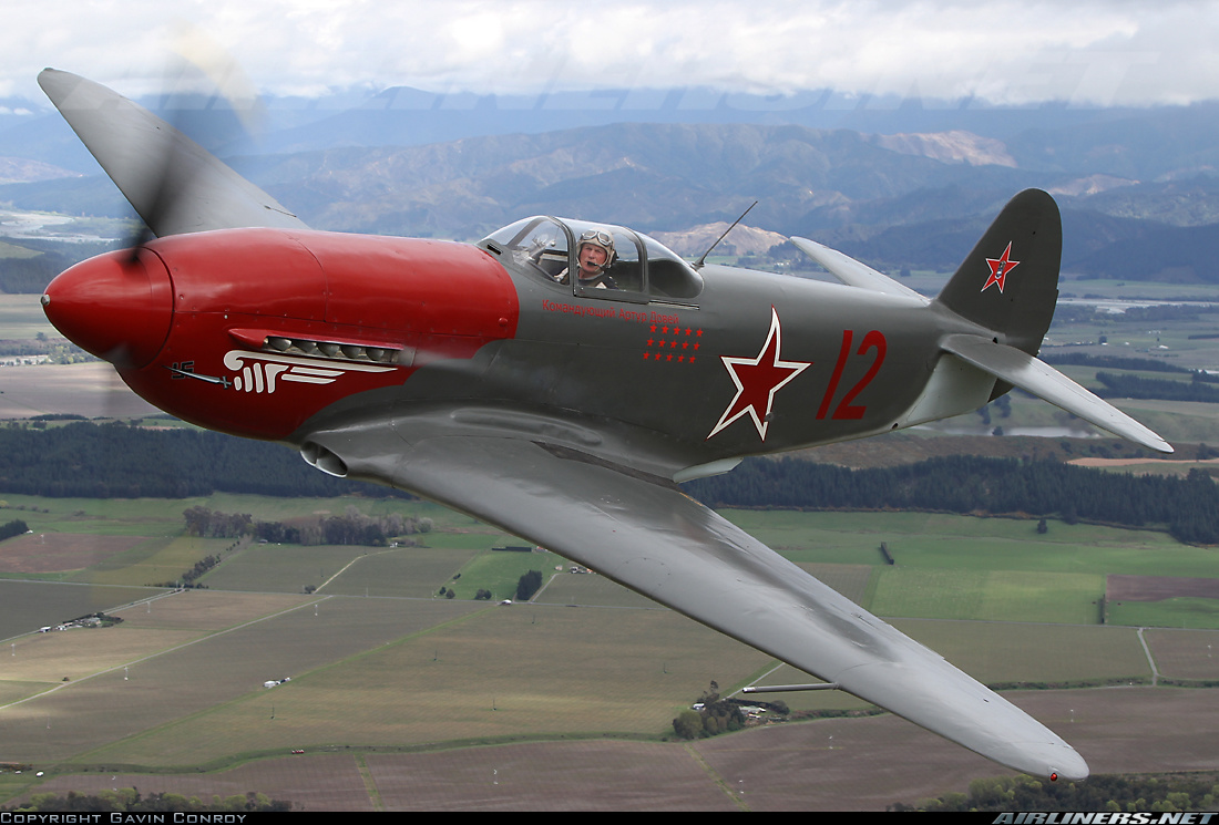 Airworthy-Yakovlev-Yak-3-warbird-as-402GvIAP-Red-12-01.jpg