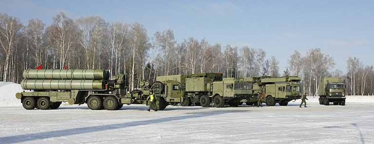 S-400-Battery-Components-Missiles.ru-1S.jpg