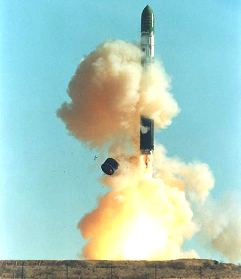 R-36M-SS-18-Satan-Launch-2S.jpg
