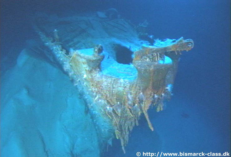 03_bismarck_wreck_stem_fore.jpg