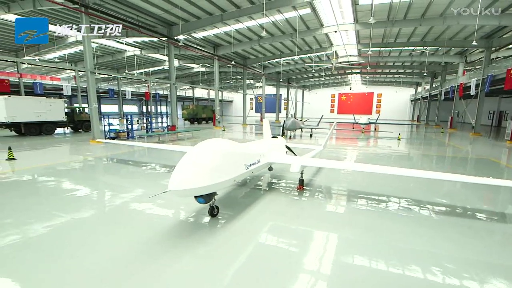 2017-11-14-Le-drone-HALE-Sky-Hawk-de-lUniversit%C3%A9-Beihang-04.jpg