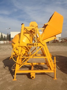 Mechanical Concrete Mixer B 440 M  Mechanical Concrete Mixer B 440 M