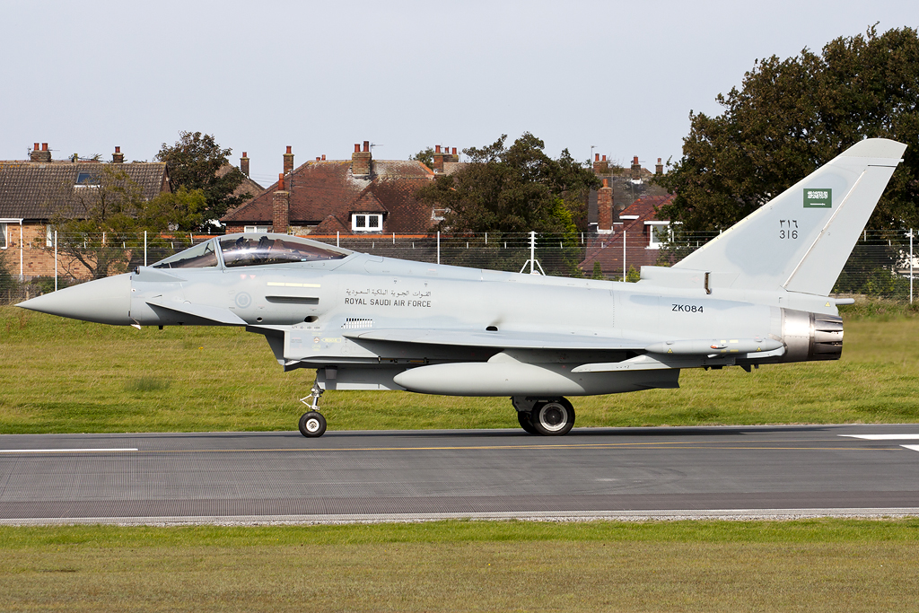143473_131673493_1-EF-2000TYPHOON-ZK084-SAUDI%20AF-22-9-2011-WARTON.jpg