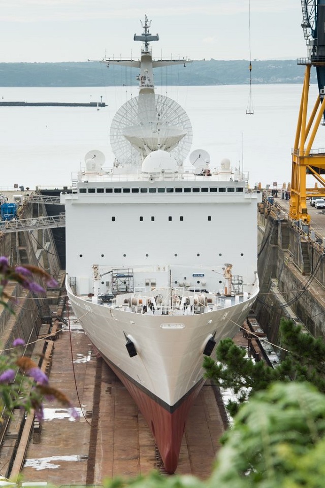 Monge_A601_Missile_Range_Instrumentation_Ship%20_French_Navy_Marine_Nationale_1.jpg