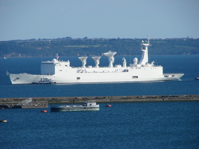 Monge_A601_Missile_Range_Instrumentation_Ship%20_French_Navy_Marine_Nationale_3.jpg