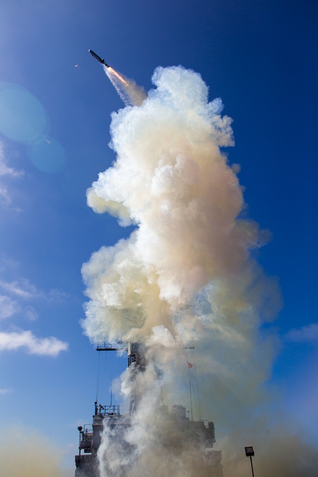 First_LRASM_Surface_Launch_Test_at_Sea_3.JPG