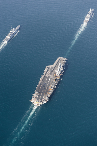 French_Navy_Carrier_Strike_Group_Arromanches2_Task_Force_50_037.jpg