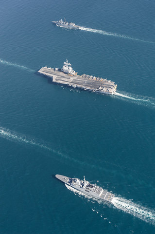 French_Navy_Carrier_Strike_Group_Arromanches2_Task_Force_50_039.jpg