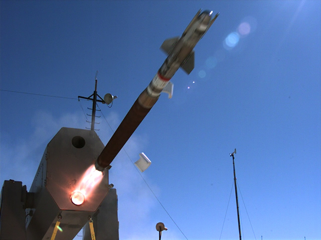 Raytheon_RAM_Block_2_test_firing_Euronaval_2012_news.jpg