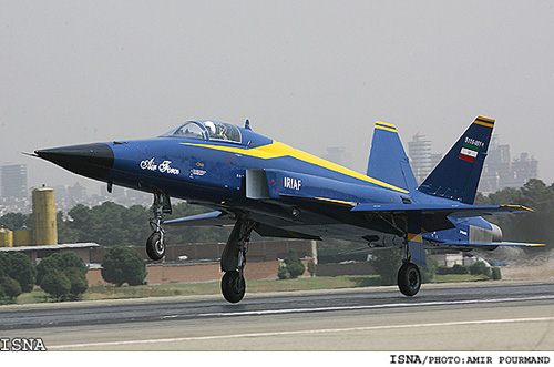 Saeqeh-fighter-plane-test-Tehran1.jpg