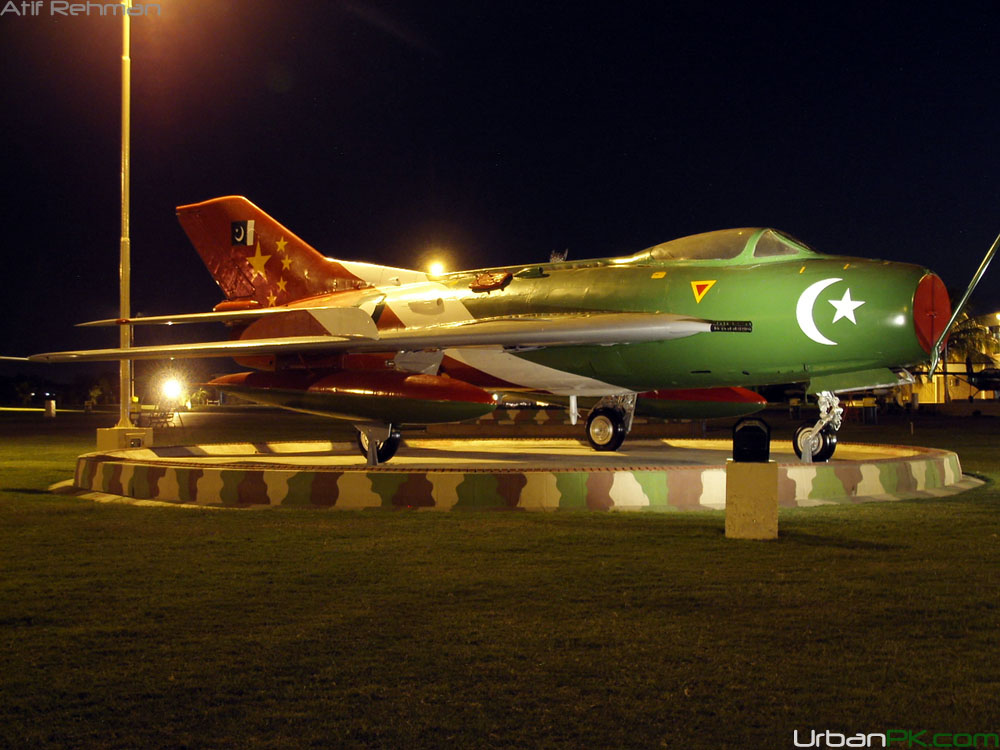 Karachi%20-%20Air%20Museum%20-%20Aeroplanes%20-%2009%20copy.jpg