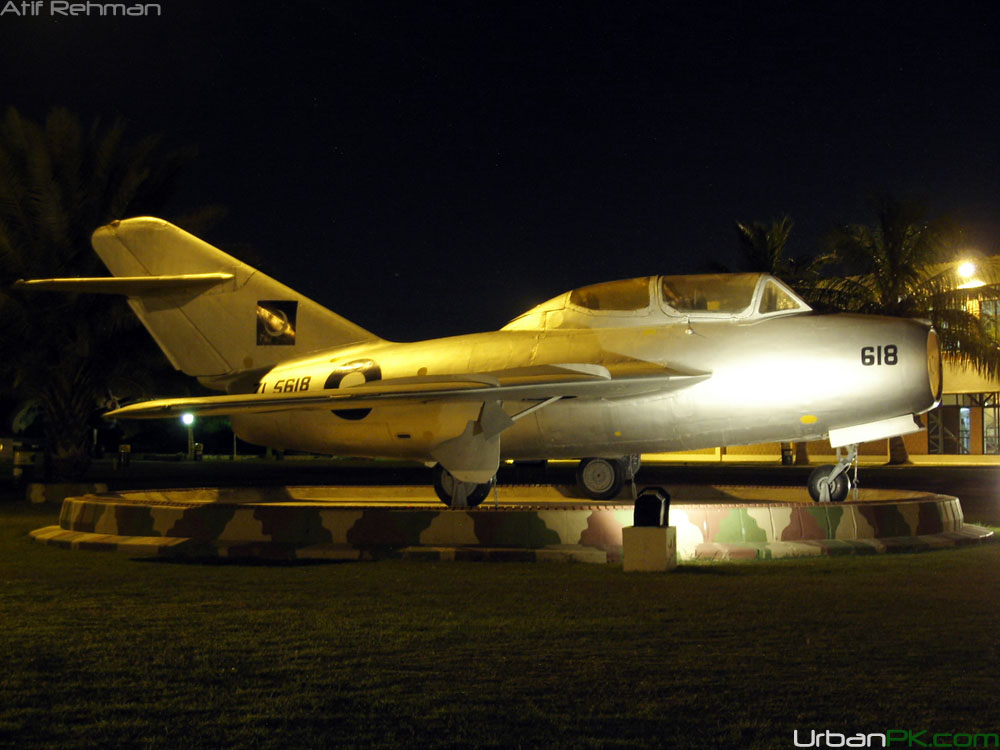 Karachi%20-%20Air%20Museum%20-%20Aeroplanes%20-%2011%20copy.jpg
