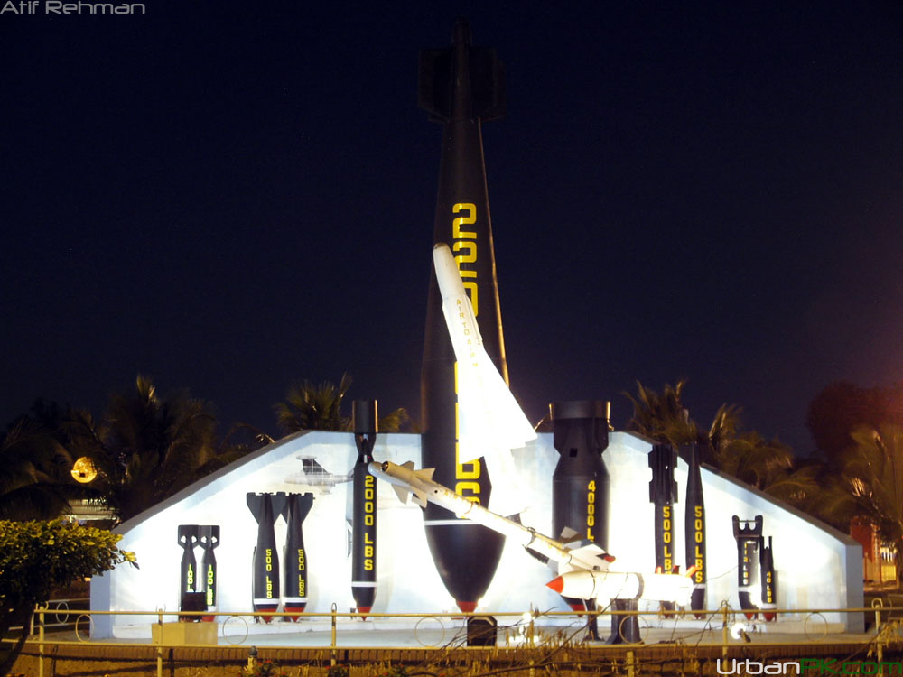 Karachi%20-%20Air%20Museum%20-%20Bombs%20-%2003%20copy.jpg