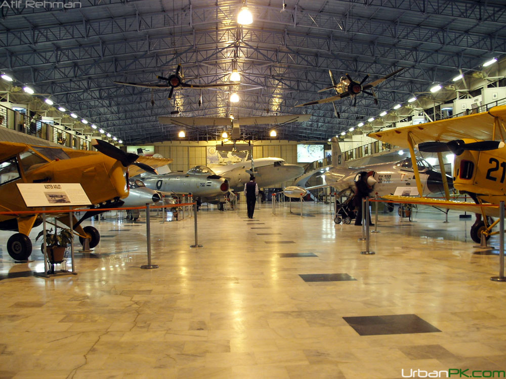 Karachi%20-%20Air%20Museum%20-%20Gallery%20-%20Interior%20-%20Aeroplanes%20-%2001%20copy.jpg