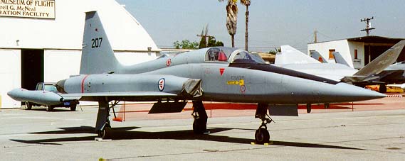 F-5.jpg