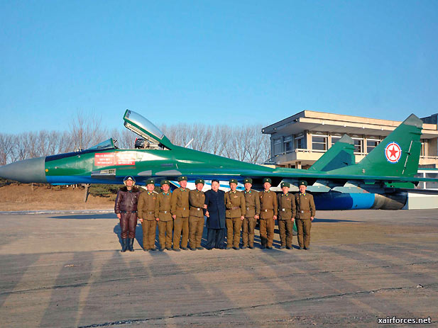 North-Korean-Air-Force_MiG-29-Fulcrum-Fighter-Jet_040612.jpg