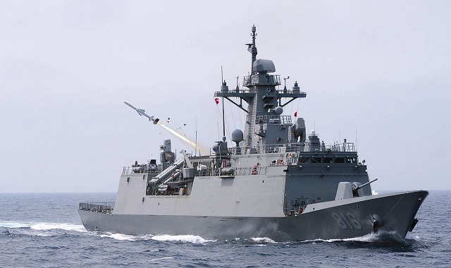 ROK_Navy_ROKS_Chungbuk_FFX-I_C-Star.jpg