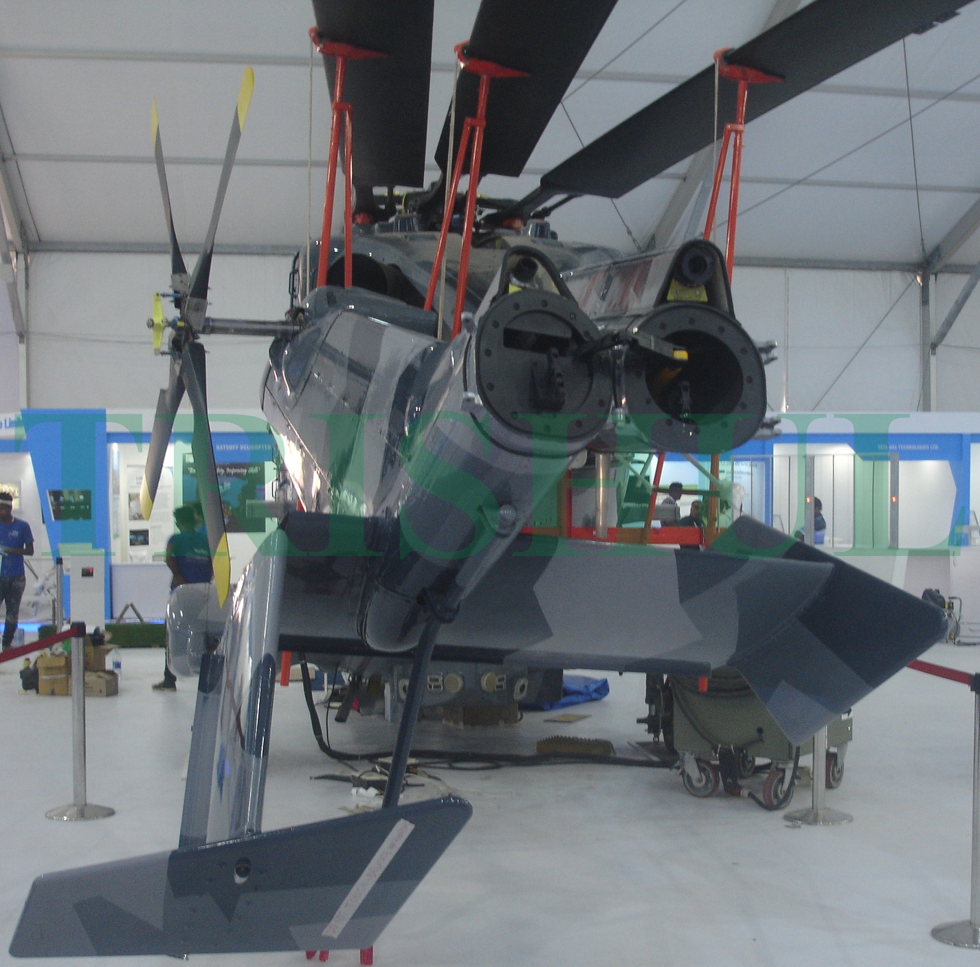 Dhruv%2BALH%2BMk.4%2Bwith%2BFolding%2BTail-Rotor%2BSection.jpg