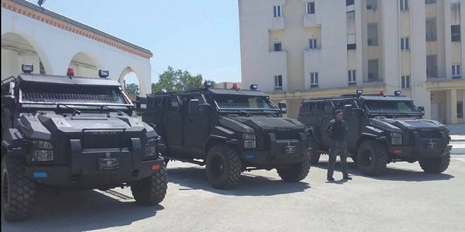 Pitbull_VX_armored_vehicles_received_by_tunisia.jpg