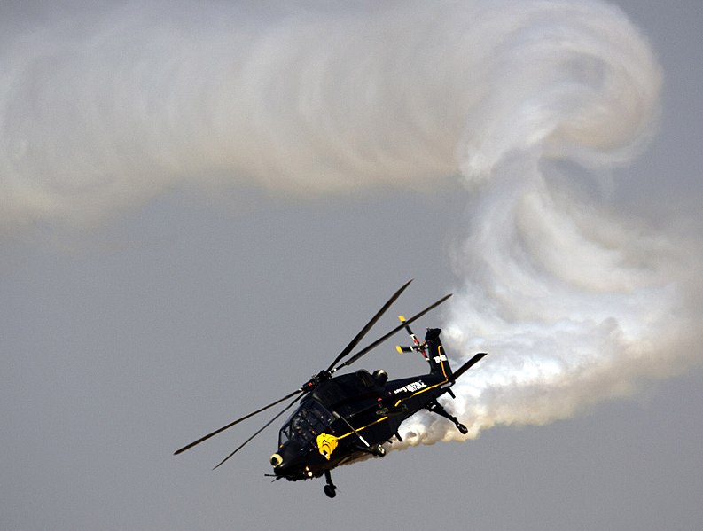المروحية الهجومية الخفيفة الهندية Light Combat Helicopter! 794px-Light_Combat_Helicopter_Aero_India_2013