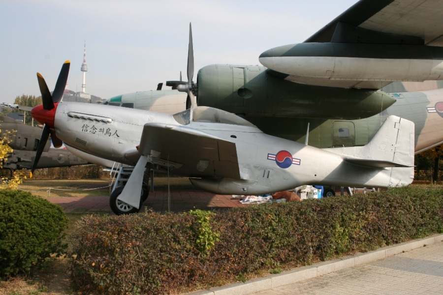 img_2672-rokaf-f-51d-korean-war-memorial-2008-1024x683.jpg