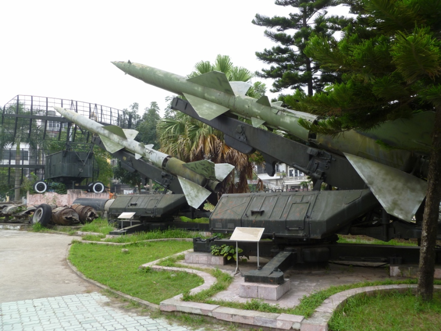 b-52-air-defence-museum-hanoi-sa-2-sam-5-1024x768.jpg
