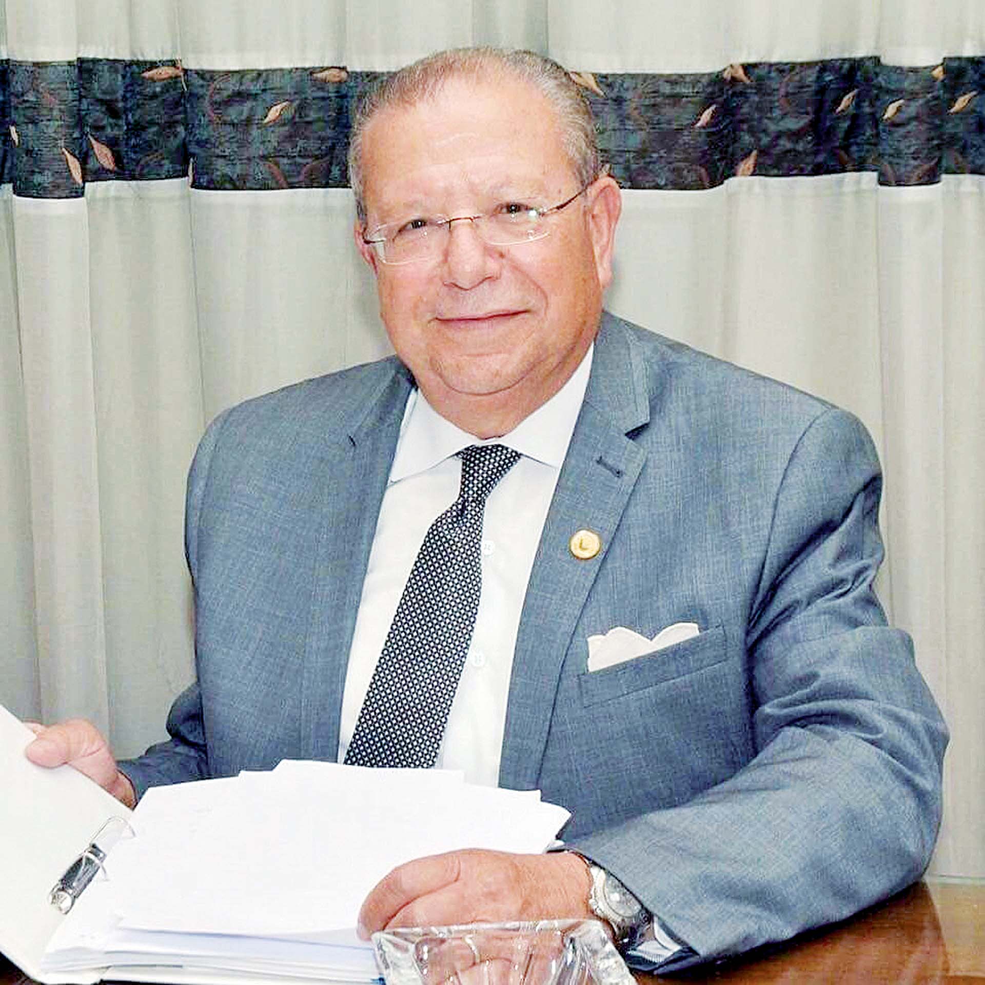 محمد-عبد-العال-1 محمد-عبد-العال-1