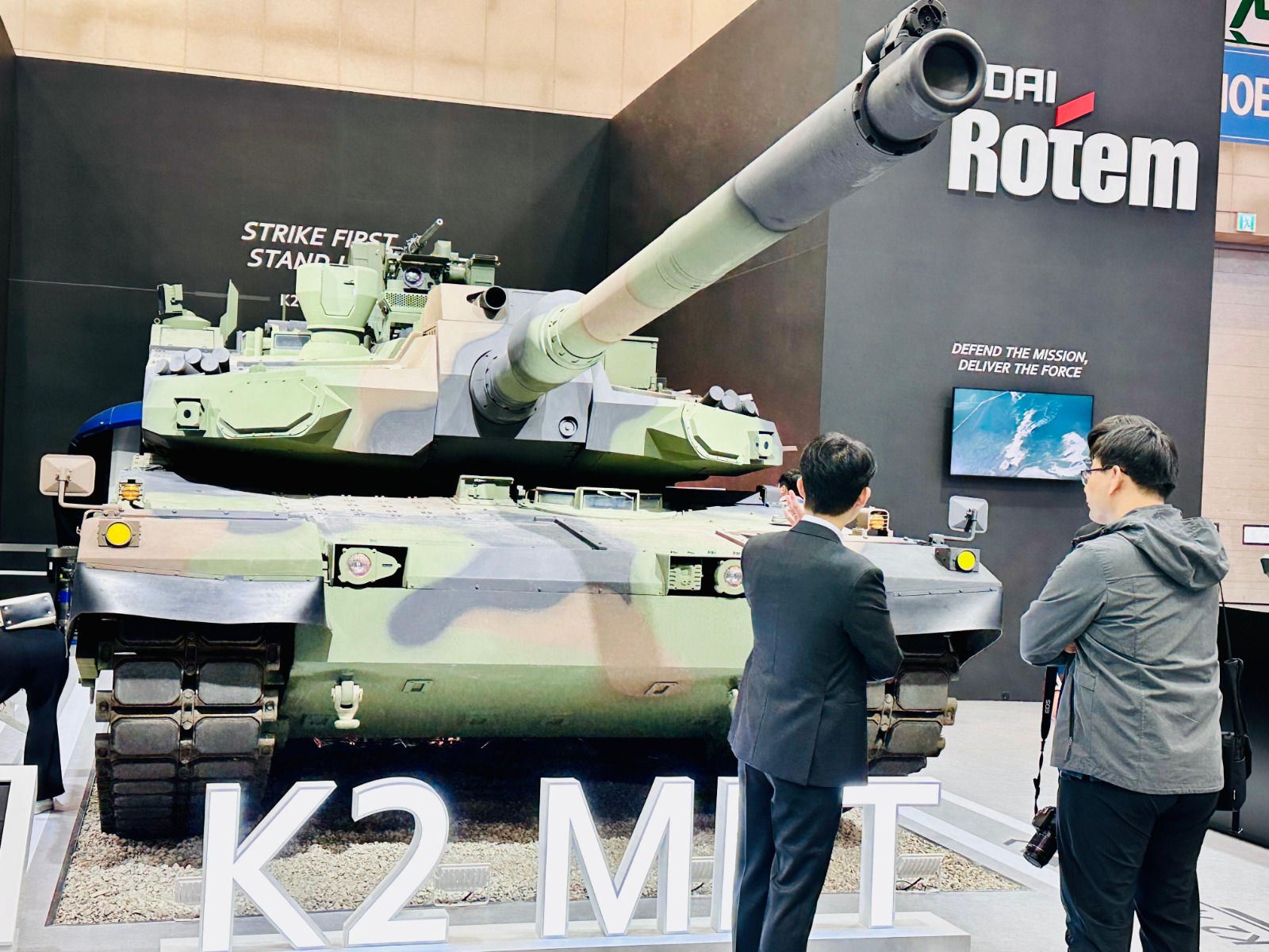دبابة K2 Black Panther الكورية الجنوبية من تصنيع هيونداي روتم في معرض ADEX، سول، 20 أكتوبر 2025 - الشرق دبابة K2 Black Panther الكورية الجنوبية من تصنيع هيونداي روتم في معرض ADEX، سول، 20 أكتوبر 2025 - الشرق