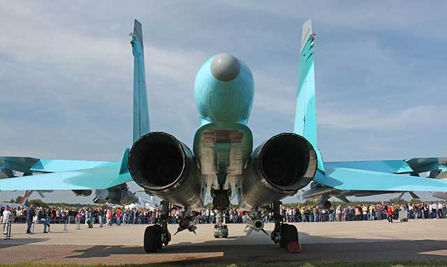 Su-34 Fullback - قاذفة قنابل روسية / طائرة هجومية [مراجعة]