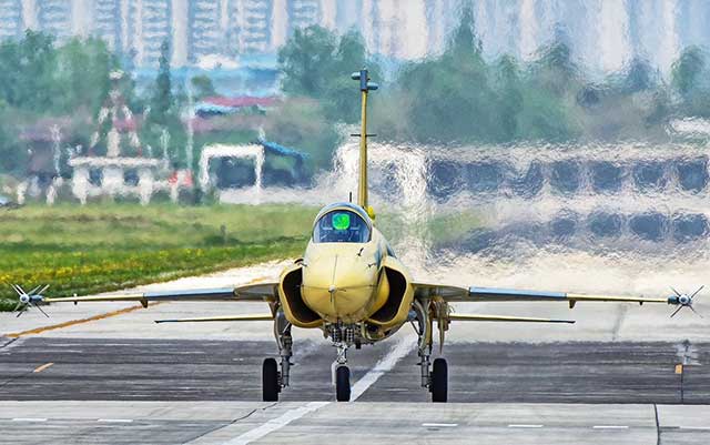 طائرة JF-17A الباكستانية تهزم طائرة MiG-35 في تانجو أرجنتيني عاطفي طائرة JF-17A الباكستانية تهزم طائرة MiG-35 في تانجو أرجنتيني عاطفي