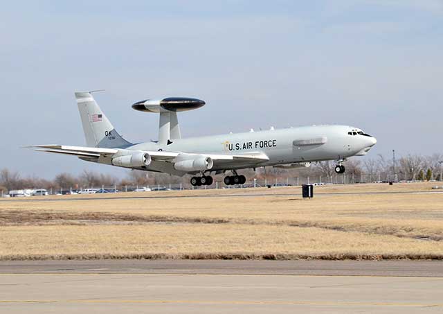 يمكن أن تحل Boeing E-7 محل طائرات Sentry بسبب ضعفها أمام AAMs الصينية يمكن أن تحل Boeing E-7 محل طائرات Sentry بسبب ضعفها أمام AAMs الصينية