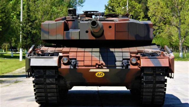 إليك أول دبابات Leopard 2A4 على الإطلاق مع ERA المجهز بالمصنع إليك أول دبابات Leopard 2A4 على الإطلاق مع ERA المجهز بالمصنع