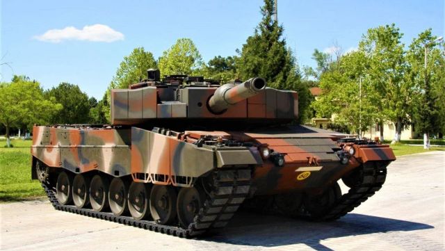 إليك أول دبابات Leopard 2A4 على الإطلاق مع ERA المجهز بالمصنع إليك أول دبابات Leopard 2A4 على الإطلاق مع ERA المجهز بالمصنع