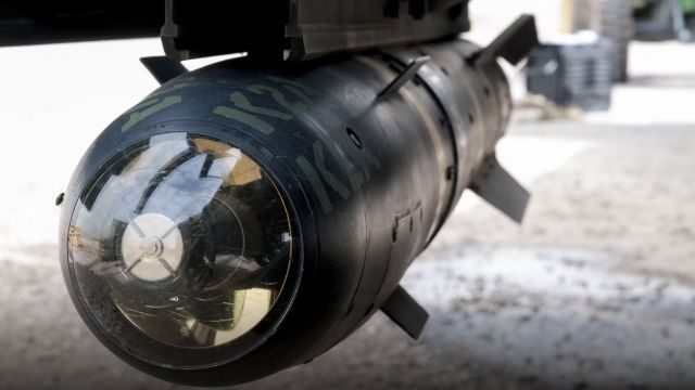 شحنة ضخمة من صواريخ Hellfire ستعزز القوة النارية لمصر من طراز AH-64 شحنة ضخمة من صواريخ Hellfire ستعزز القوة النارية لمصر من طراز AH-64