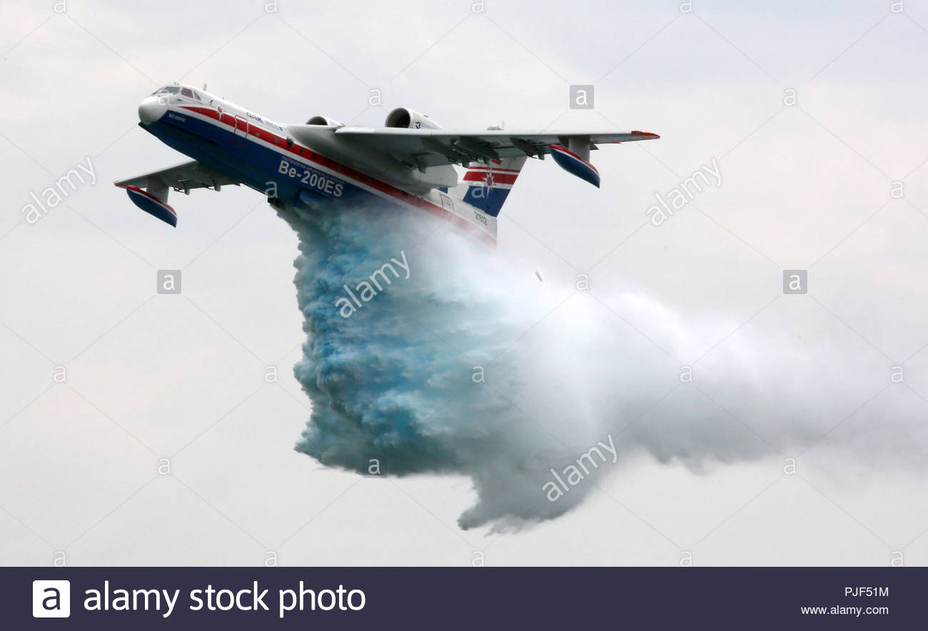 gelendzhik-russia-06th-sep-2018-krasnodar-territory-russia-september-6-2018-a-beriev-be-200es-e-amphibious-aircraft-drops-water-at-the-2018-hydroaviasalon-international-exhibition-of-hydroaviation-held-in-the-town-of-gelendzhik-krasnodar-territory-marina-lystsevatass-credit-itar-tass-news-agencyalamy-live-news-PJF51M.jpg