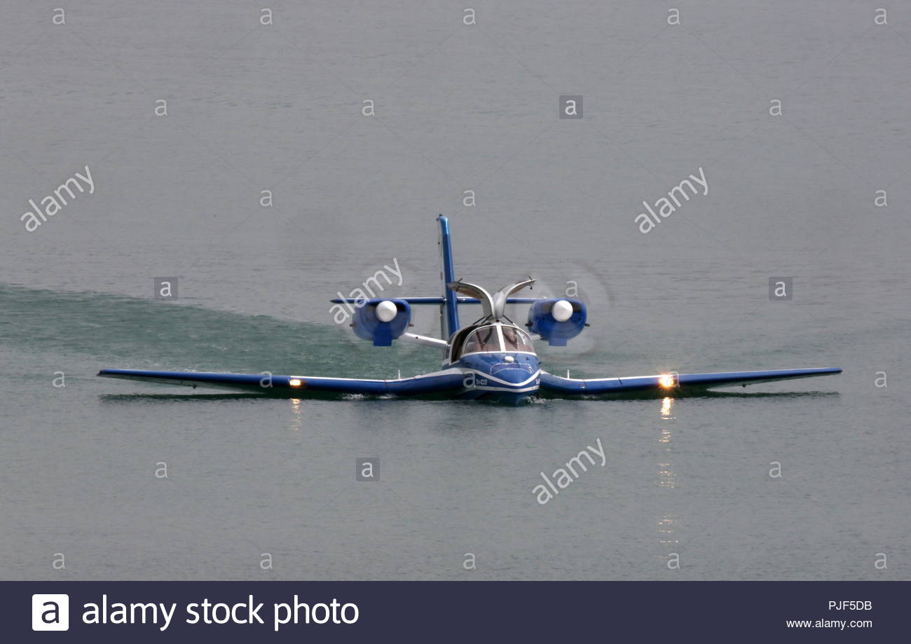 gelendzhik-russia-06th-sep-2018-krasnodar-territory-russia-september-6-2018-a-beriev-be-103-bekas-amphibious-aircraft-performs-at-the-2018-hydroaviasalon-international-exhibition-of-hydroaviation-held-in-the-town-of-gelendzhik-krasnodar-territory-marina-lystsevatass-credit-itar-tass-news-agencyalamy-live-news-PJF5DB.jpg