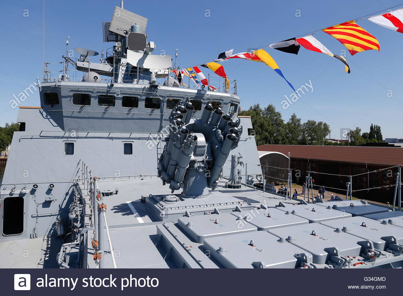 kaliningrad-russia-june-7-2016-the-commissioning-of-the-admiral-essen-G34GMD.jpg