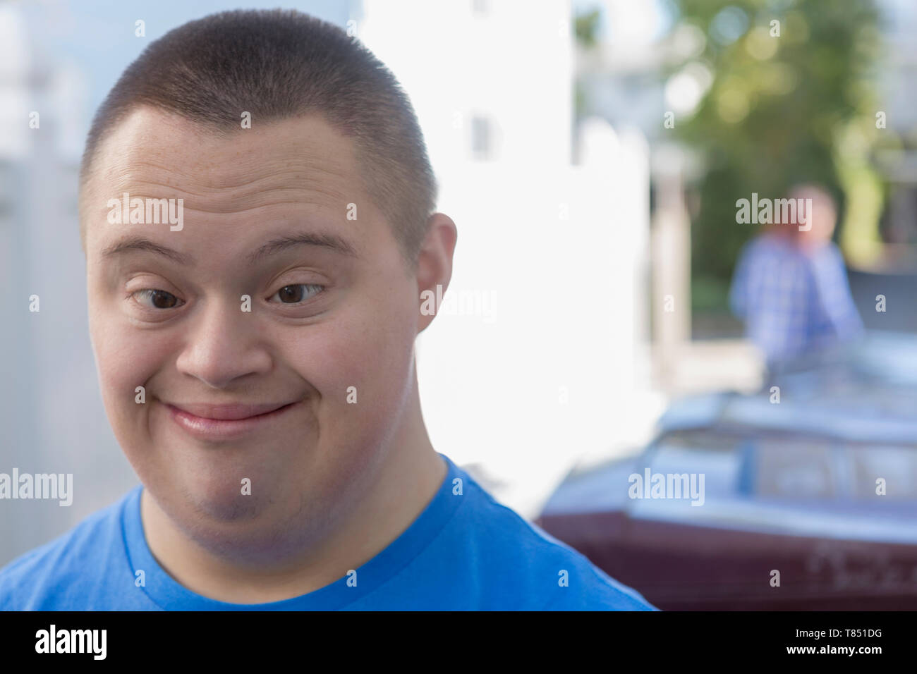 teen-with-down-syndrome-T851DG.jpg