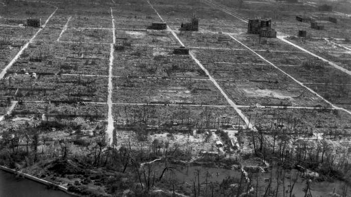 destruction-dropping-Hiroshima-Japan-bomb-August-6-1945.jpg