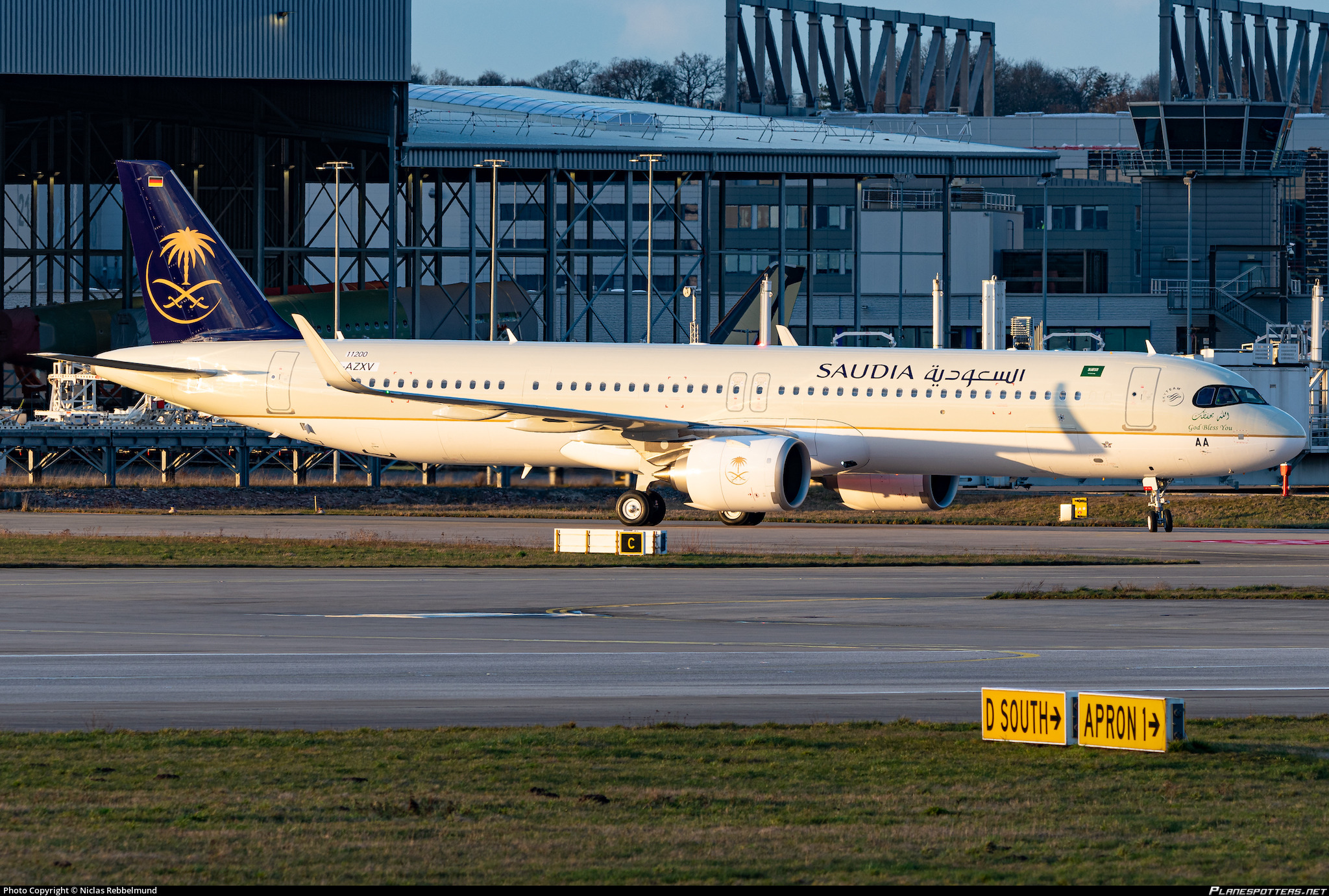 www.planespotters.net