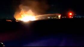 اشتعال النيران في طائرة عسكرية إسرائيلية - فيديو