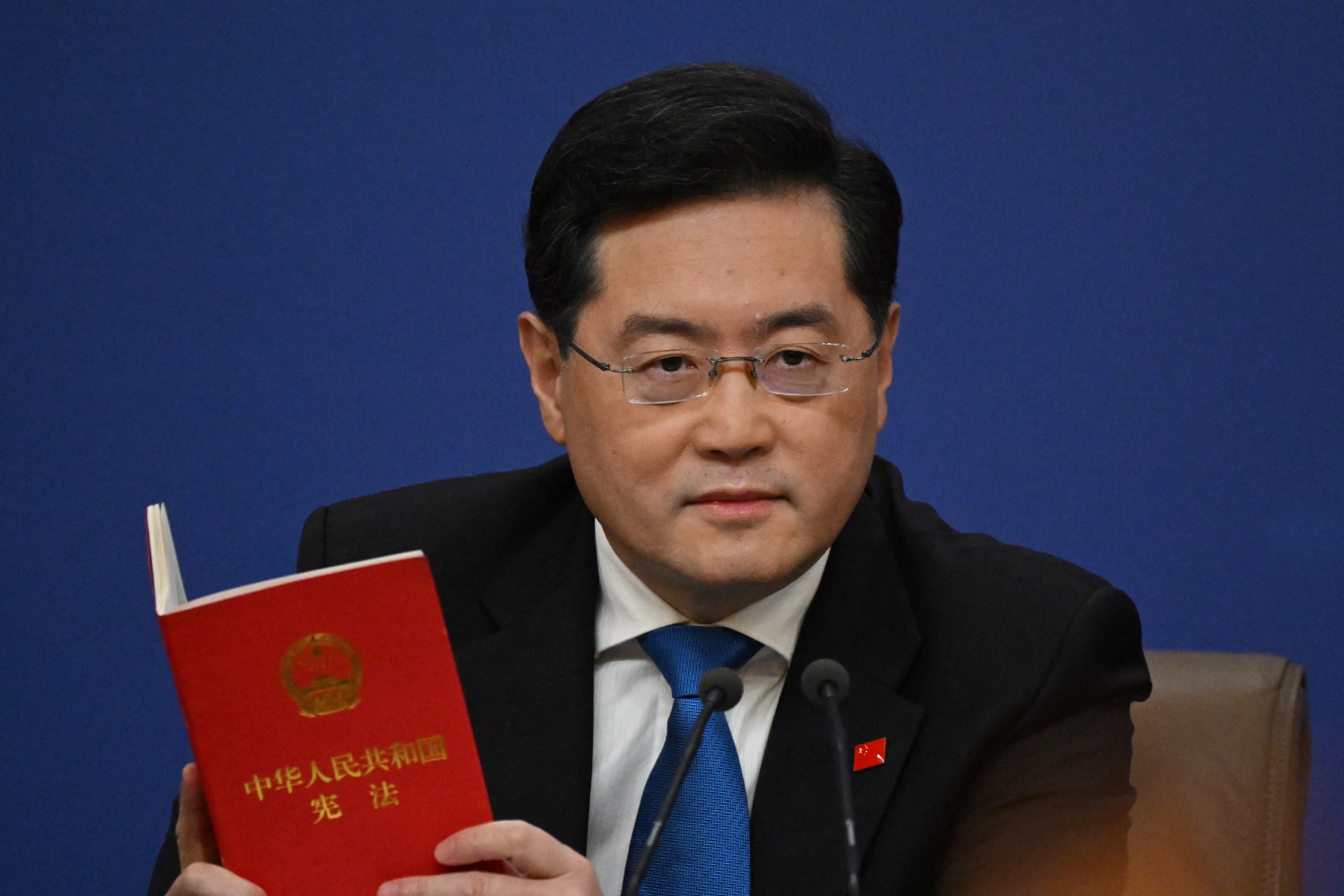 وزير خارجية الصين يوجه تحذيرا حول إنشاء ناتو في آسيا وينفي تقديم أسلحة لروسيا